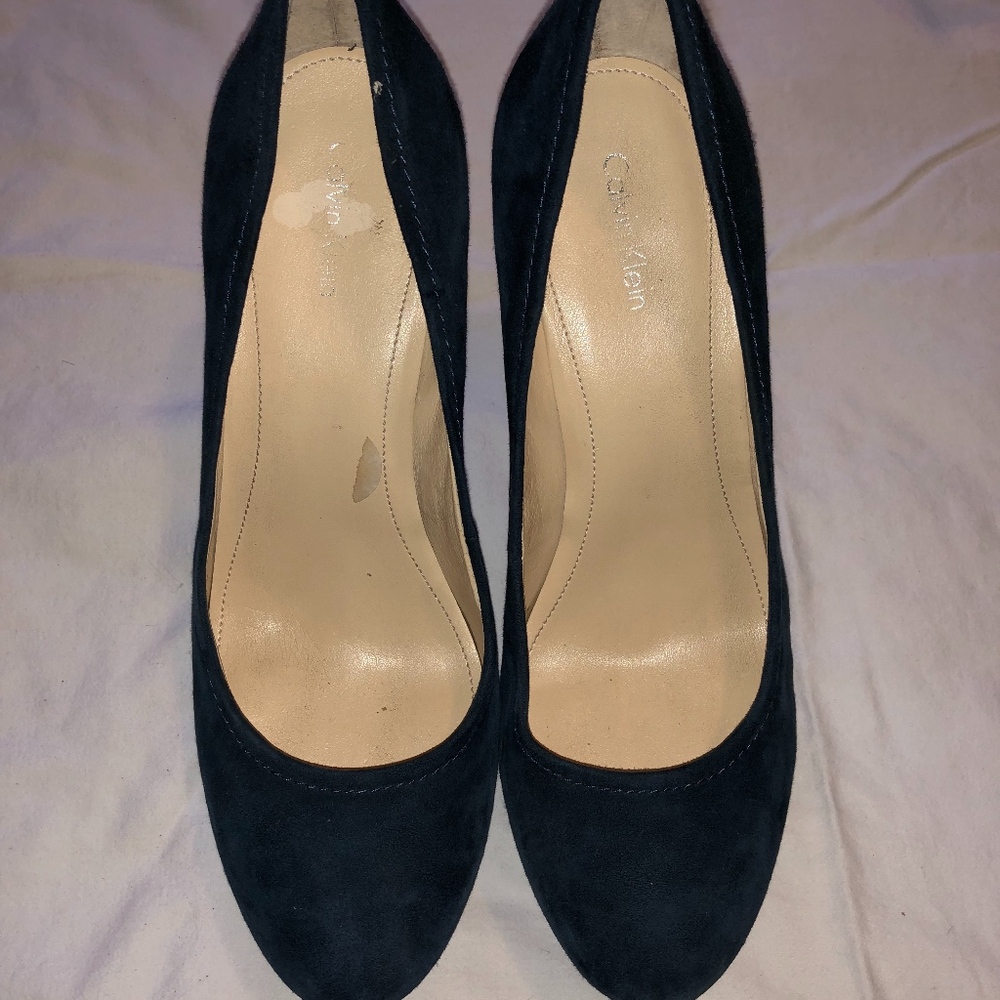 Calvin Klein women's Dark Navy heels - Size 9